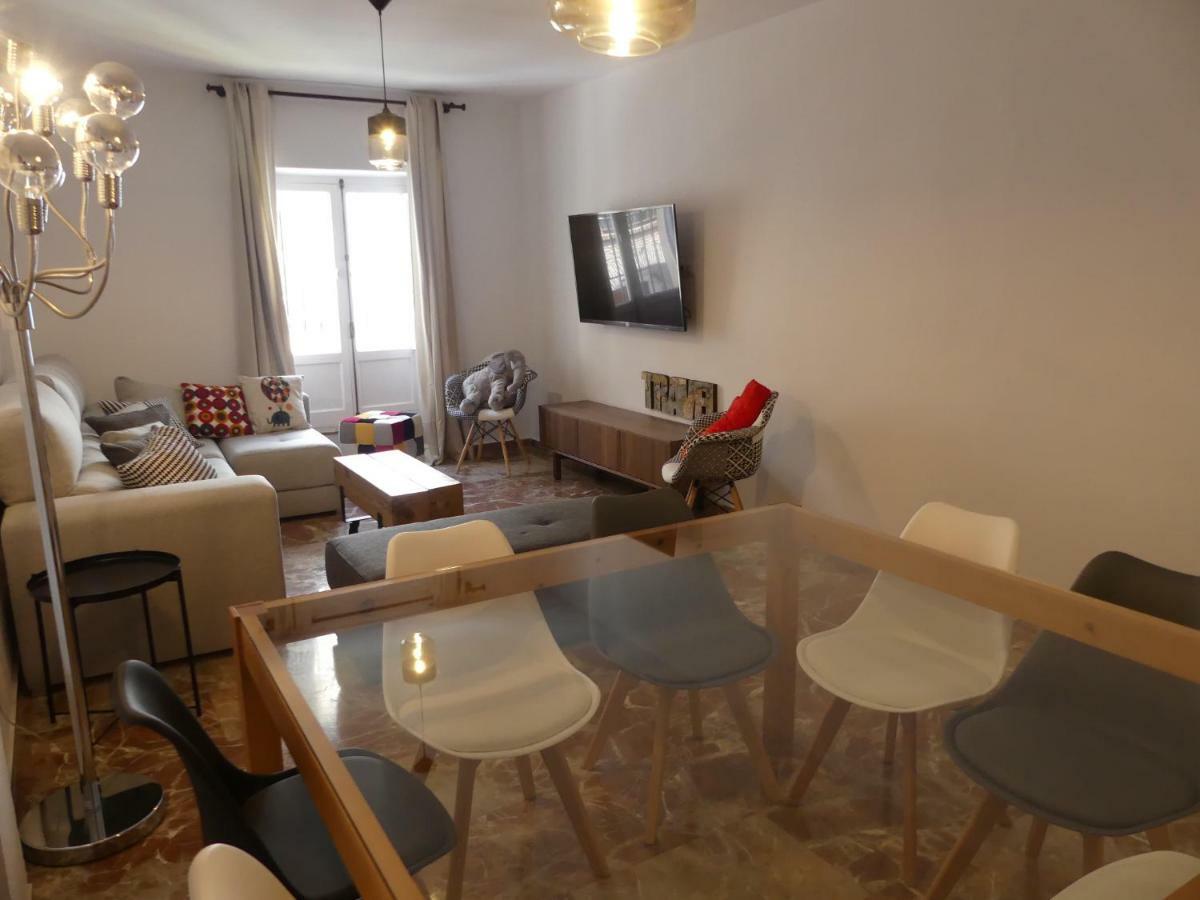 Gatu Premium Villa Aramburu, " Preferente Mayores De 25 Anos Y Familias " El Puerto de Santa María Dış mekan fotoğraf