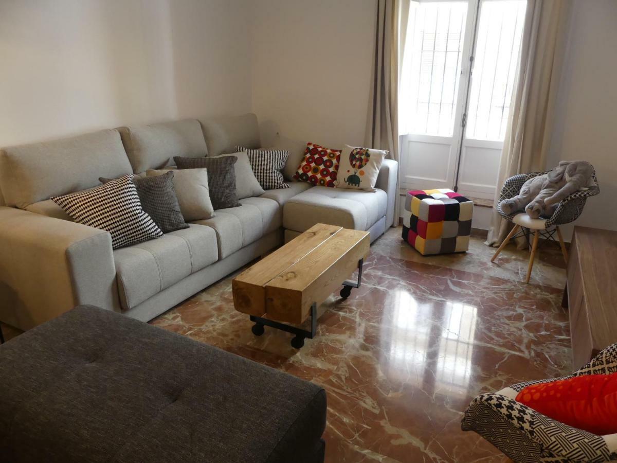 Gatu Premium Villa Aramburu, " Preferente Mayores De 25 Anos Y Familias " El Puerto de Santa María Dış mekan fotoğraf