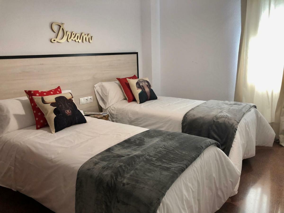 Gatu Premium Villa Aramburu, " Preferente Mayores De 25 Anos Y Familias " El Puerto de Santa María Dış mekan fotoğraf